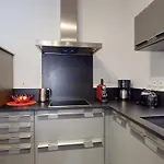 Renove, 3 Ch. Avec Parking Prive, Hyper-centre - Fr-1-744-36 Apartment