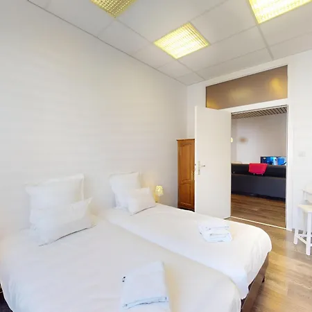 Apartment Renove, 3 Ch. Avec Parking Prive, Hyper-centre