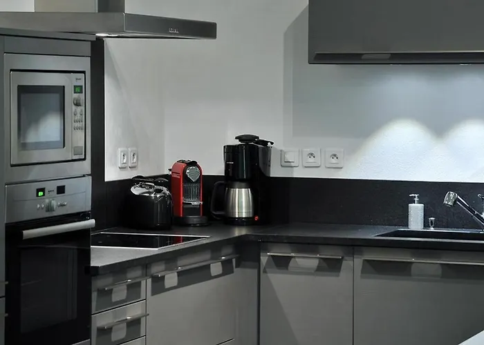 Renove, 3 Ch. Avec Parking Prive, Hyper-centre - Fr-1-744-36 아파트